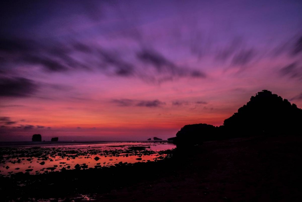 Sunset Pantai Goa Cina